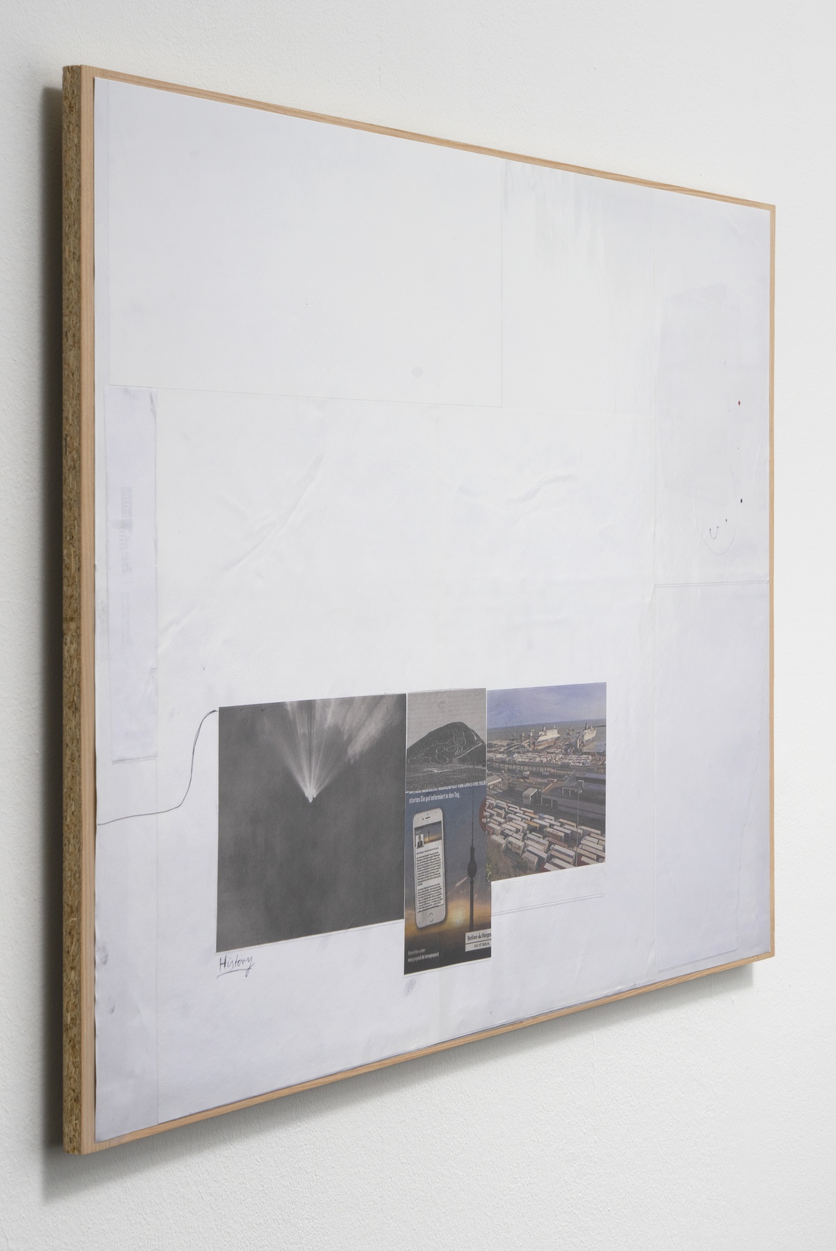 Philipp Simon Board 02, 2021UV print on foil on paper, veneer on chipboard86 × 60 cm